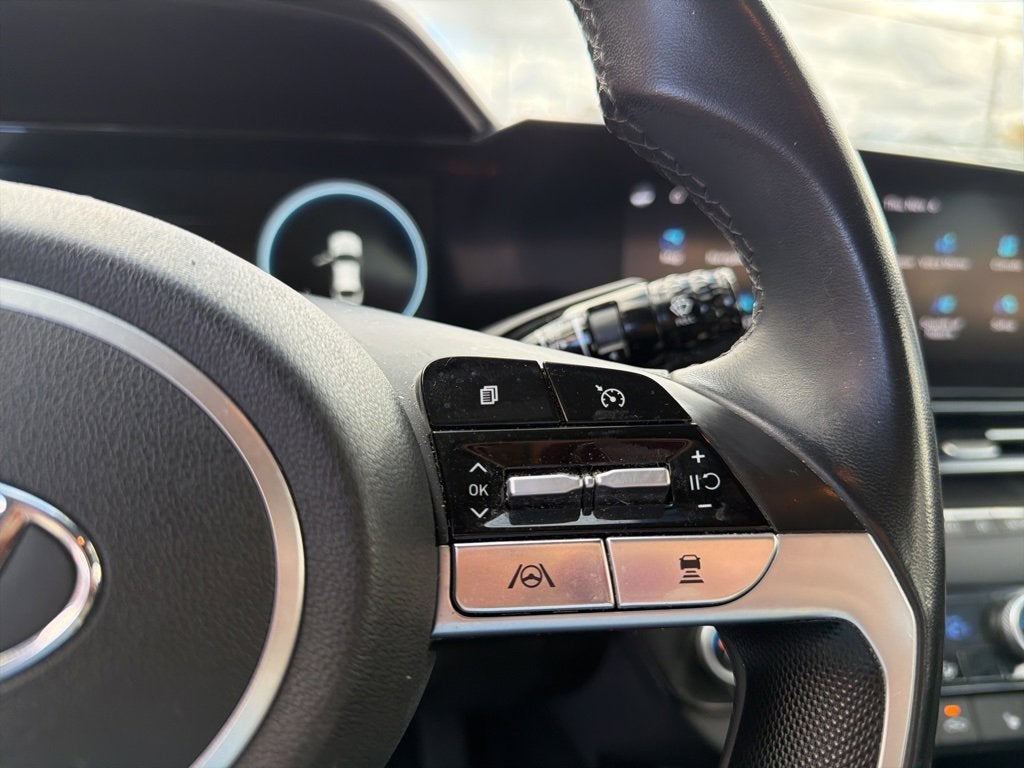 2022 Hyundai Elantra Limited