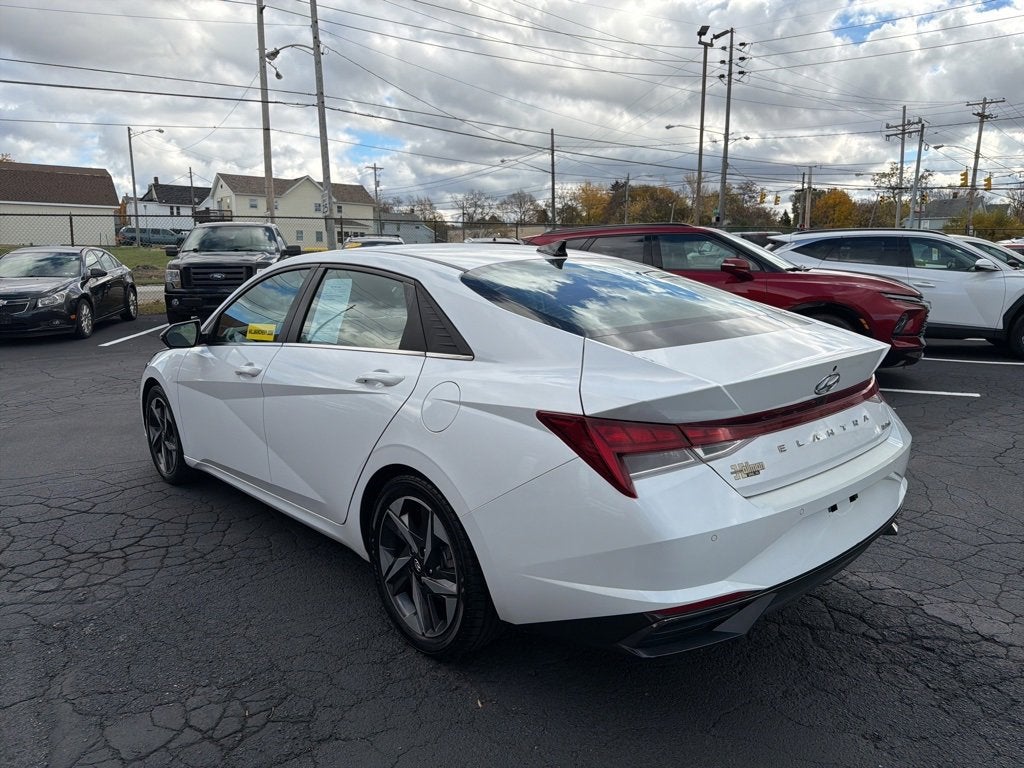 2022 Hyundai Elantra Limited