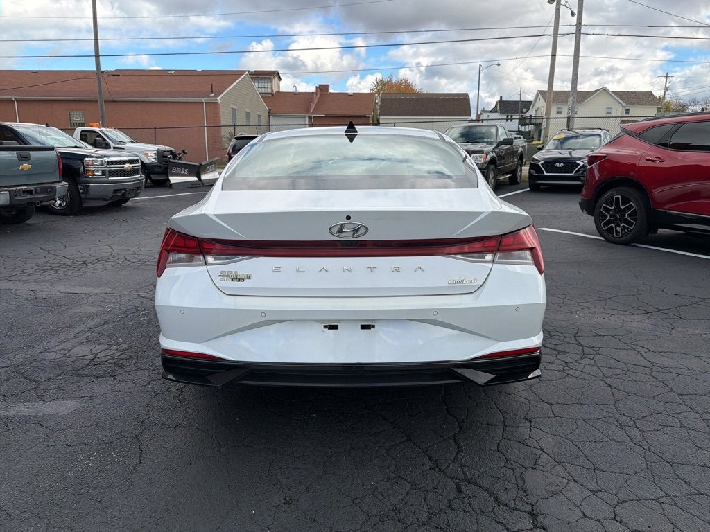 2022 Hyundai Elantra Limited