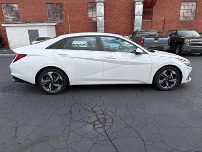 2022 Hyundai Elantra Limited