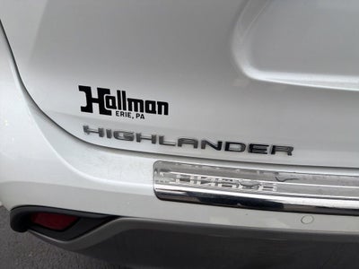 2022 Toyota Highlander Hybrid Platinum