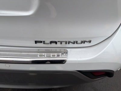 2022 Toyota Highlander Hybrid Platinum