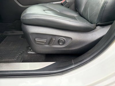 2022 Toyota Highlander Hybrid Platinum