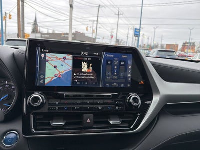 2022 Toyota Highlander Hybrid Platinum