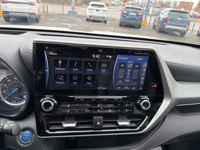 2022 Toyota Highlander Hybrid Platinum