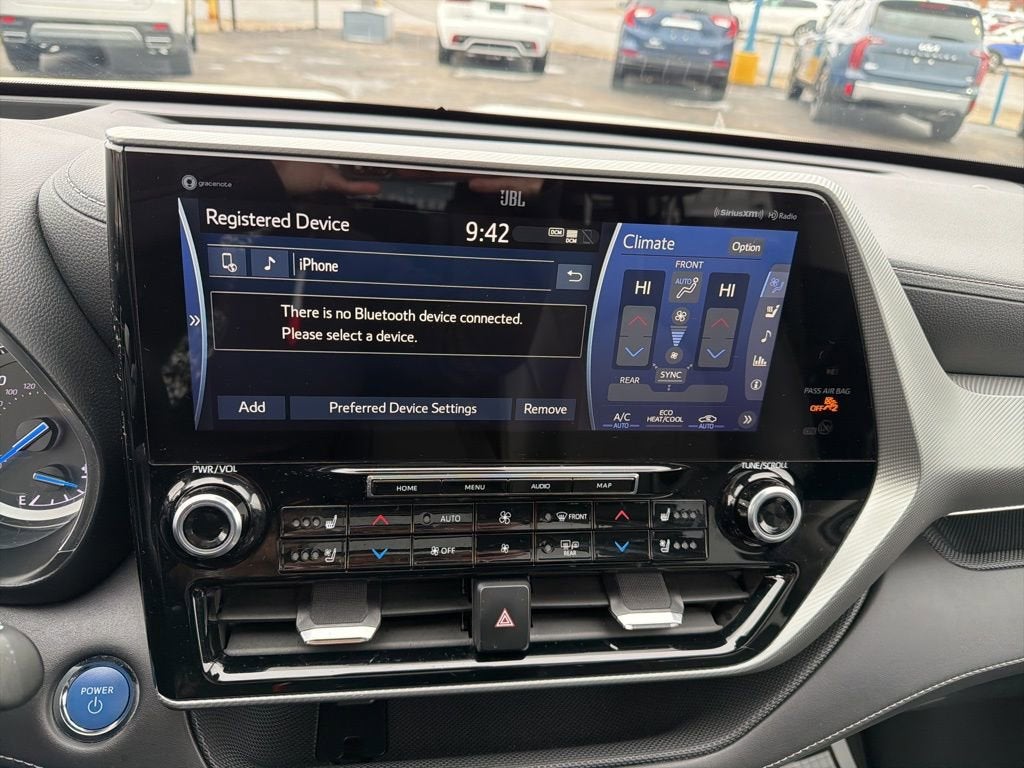 2022 Toyota Highlander Hybrid Platinum