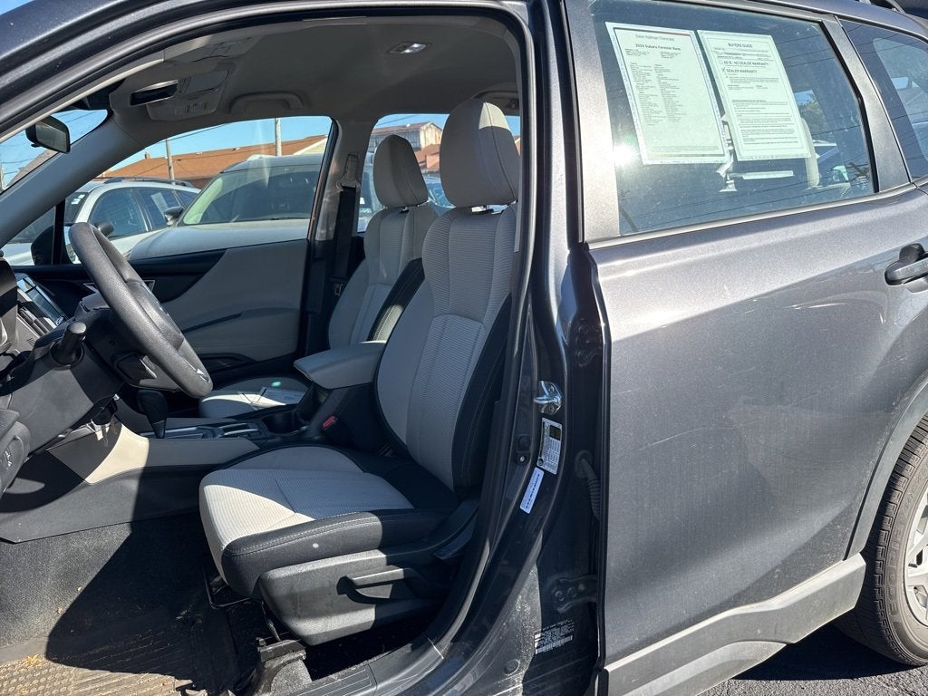 2024 Subaru Forester Base