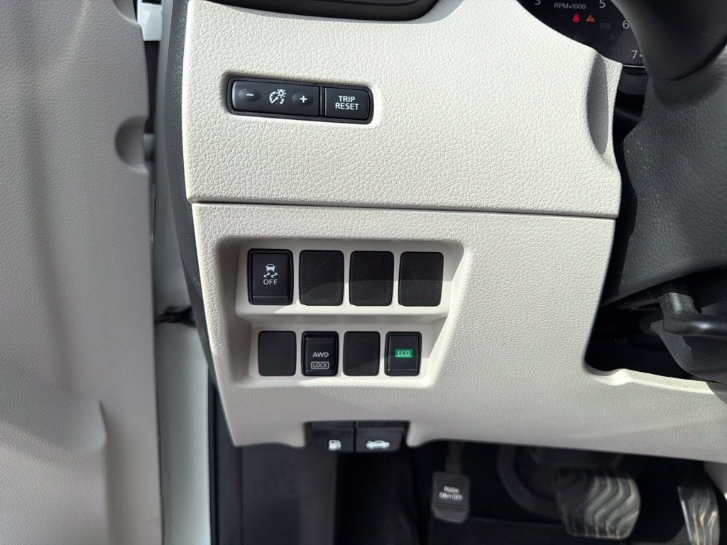2018 Nissan Rogue Sport SV