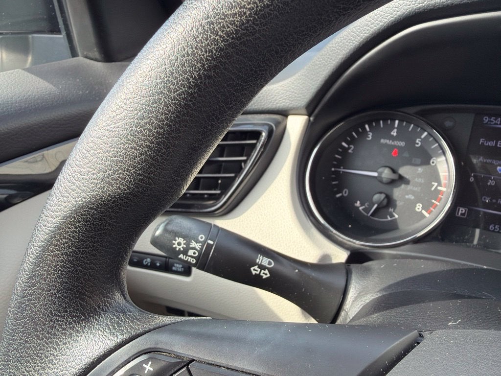 2018 Nissan Rogue Sport SV