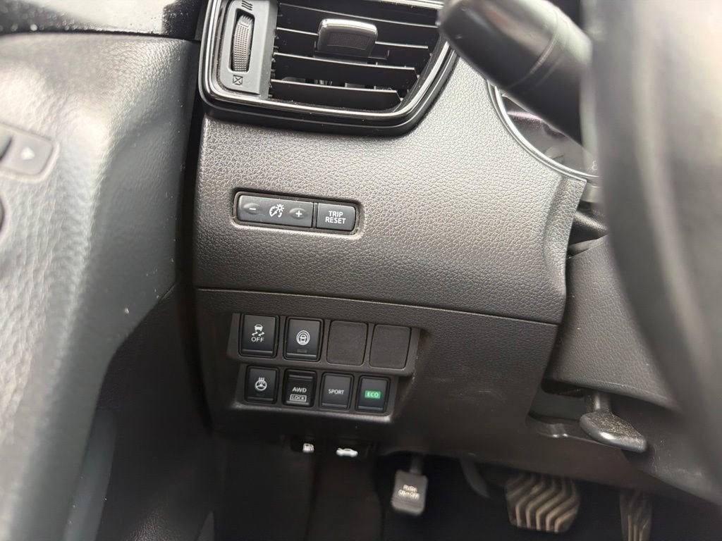 2020 Nissan Rogue Sport SV AWD Xtronic CVT
