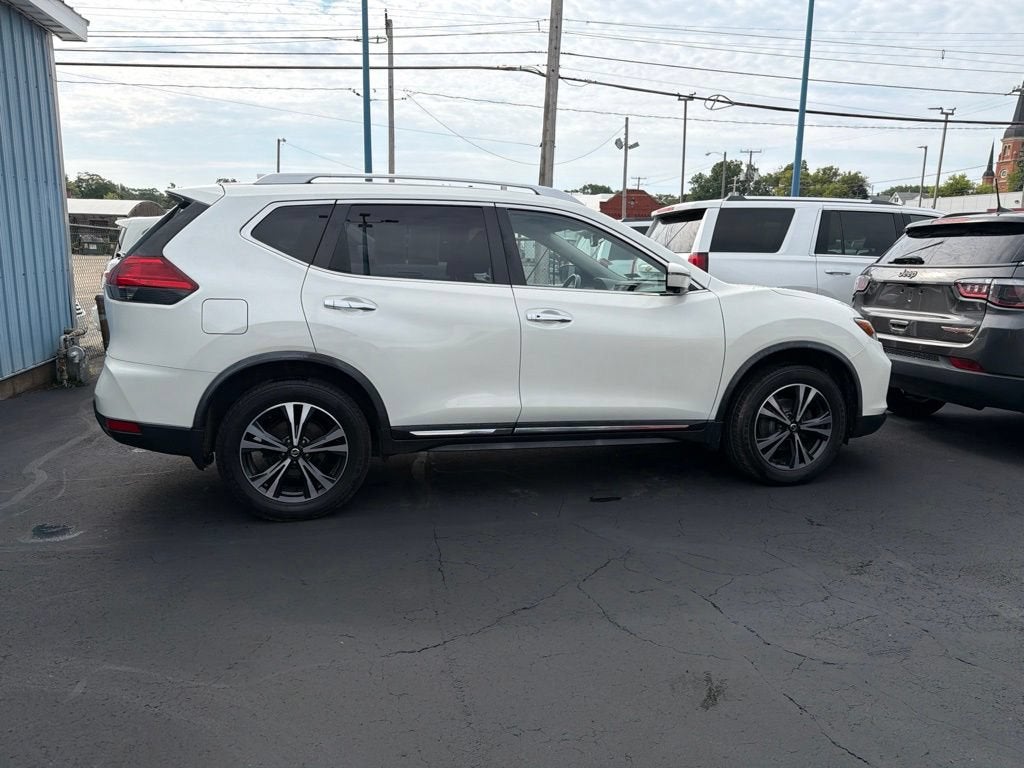 2017 Nissan Rogue SL