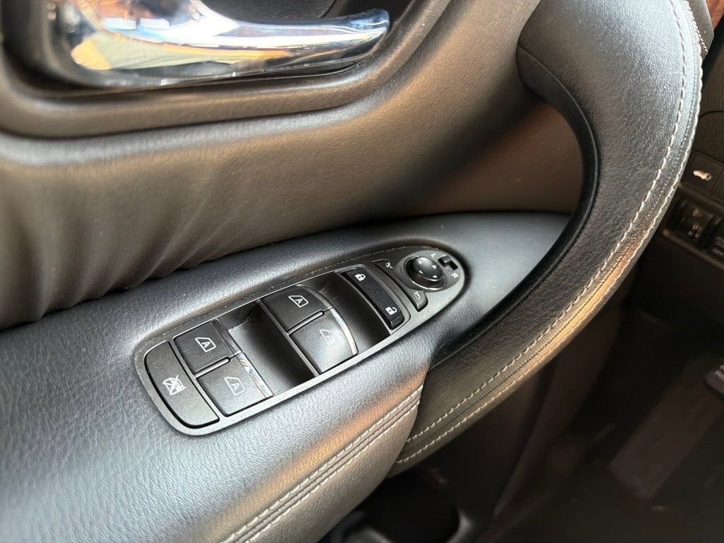2017 Nissan Armada SL