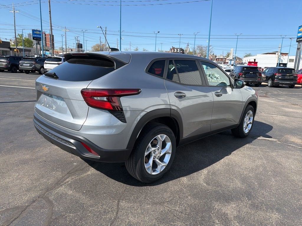 2024 Chevrolet Trax LS