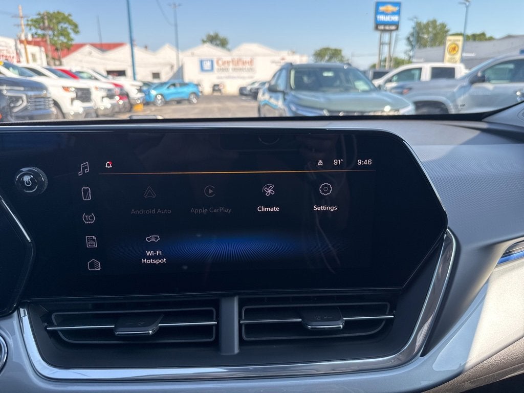 2025 Chevrolet Trax LT