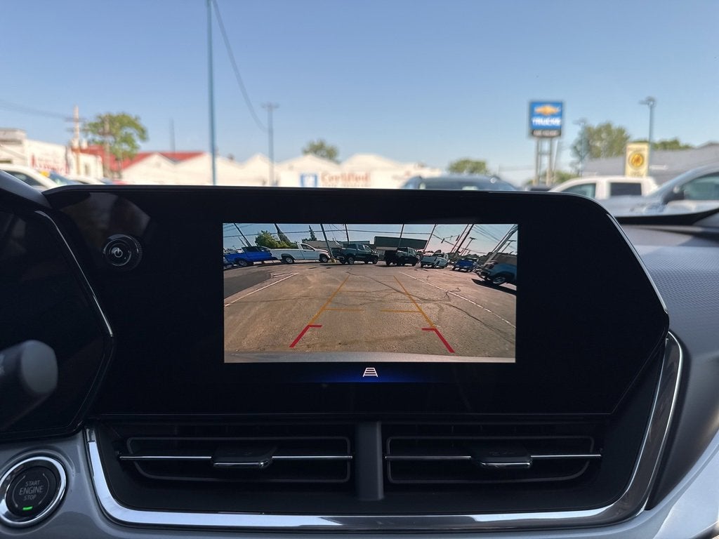 2025 Chevrolet Trax LT