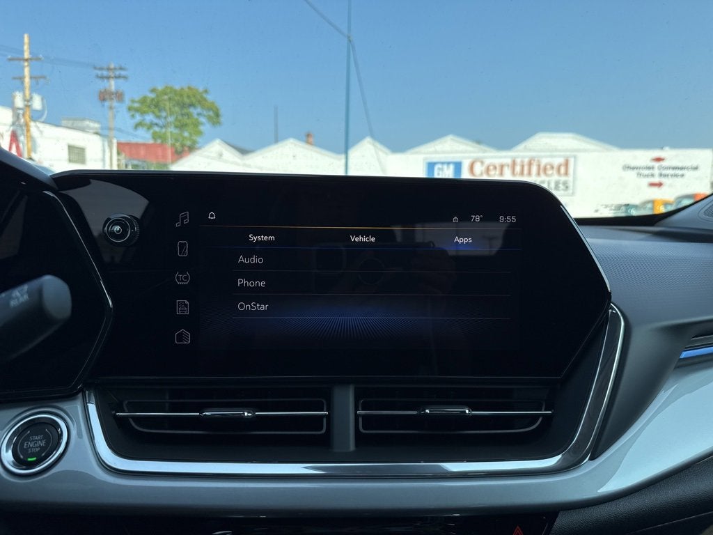 2025 Chevrolet Trax LT