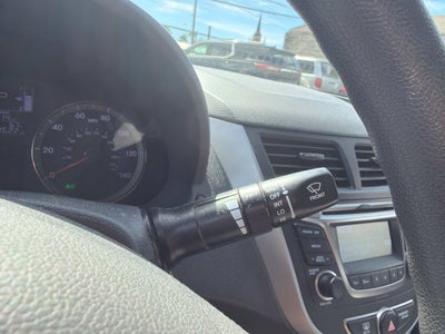 2017 Hyundai Accent SE