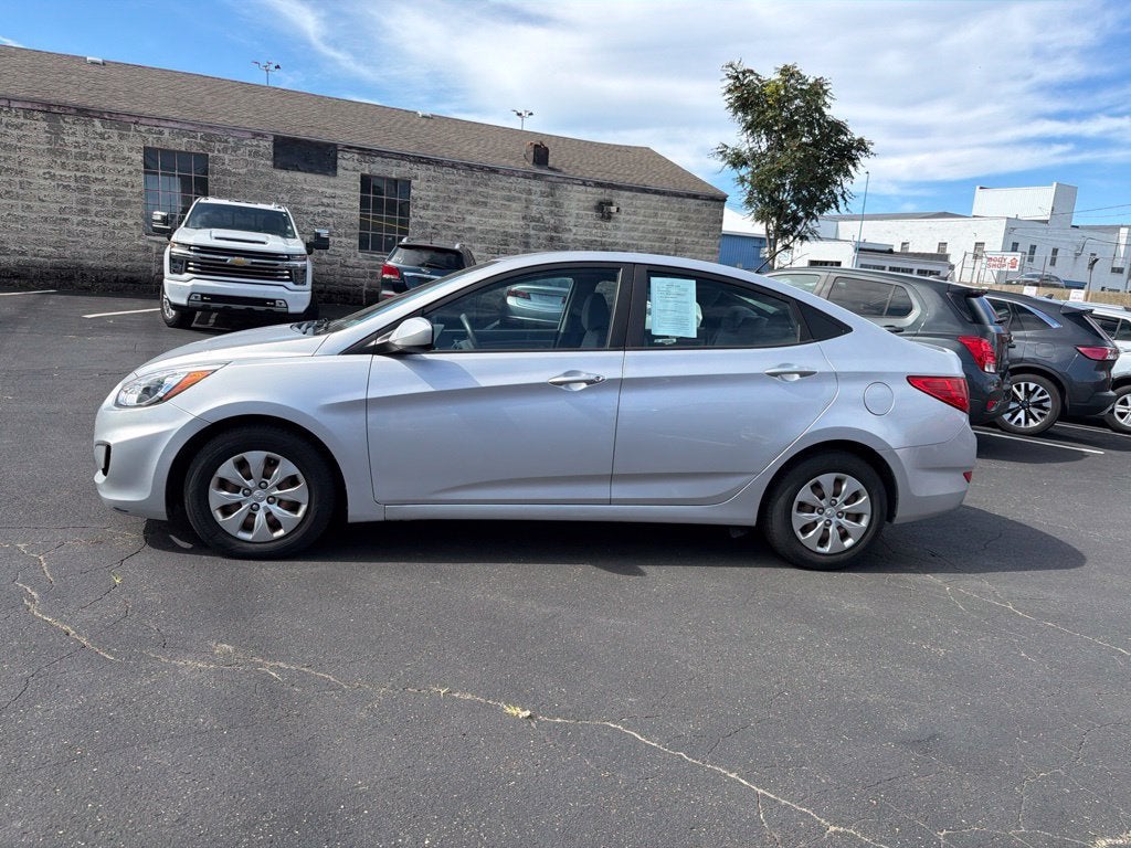 2017 Hyundai Accent SE