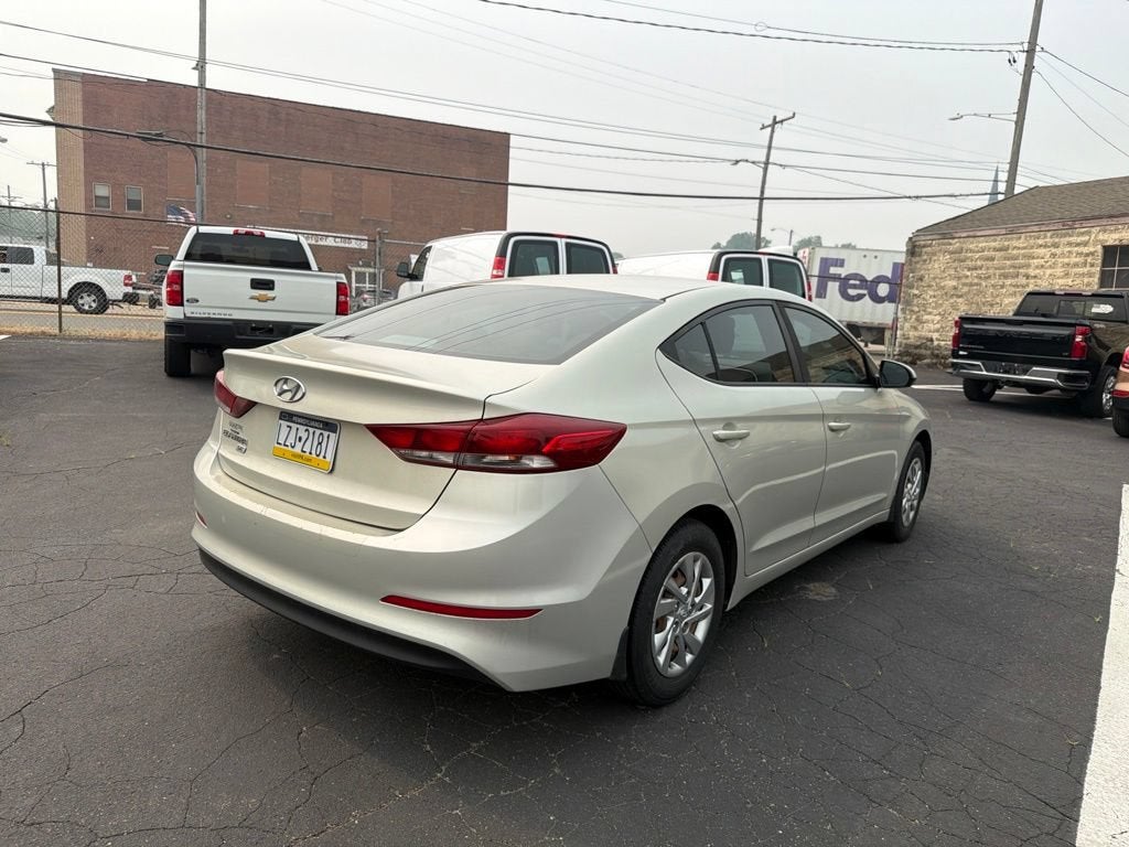 2018 Hyundai Elantra SE
