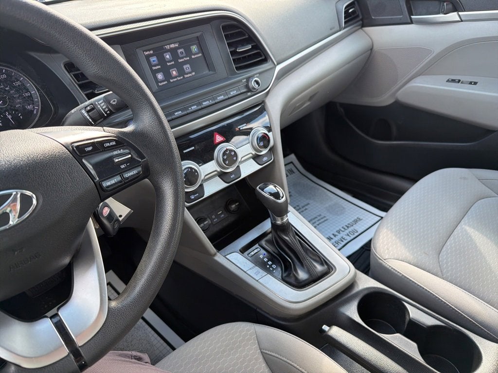 2019 Hyundai Elantra SE
