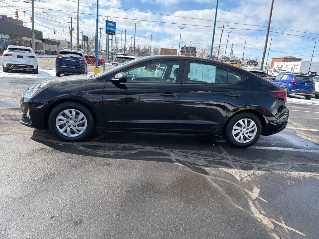 2019 Hyundai Elantra SE