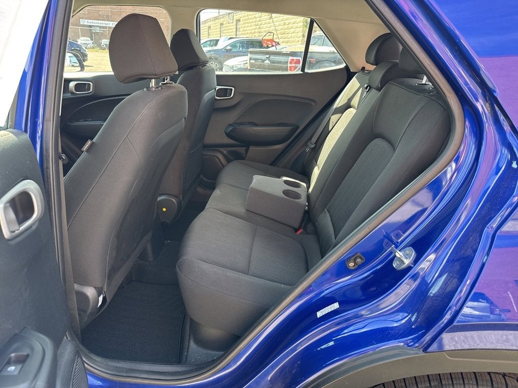 2022 Hyundai Venue SE