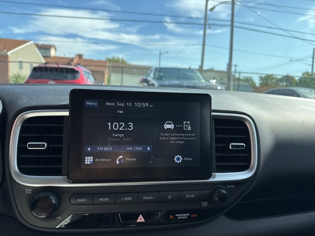 2022 Hyundai Venue SE