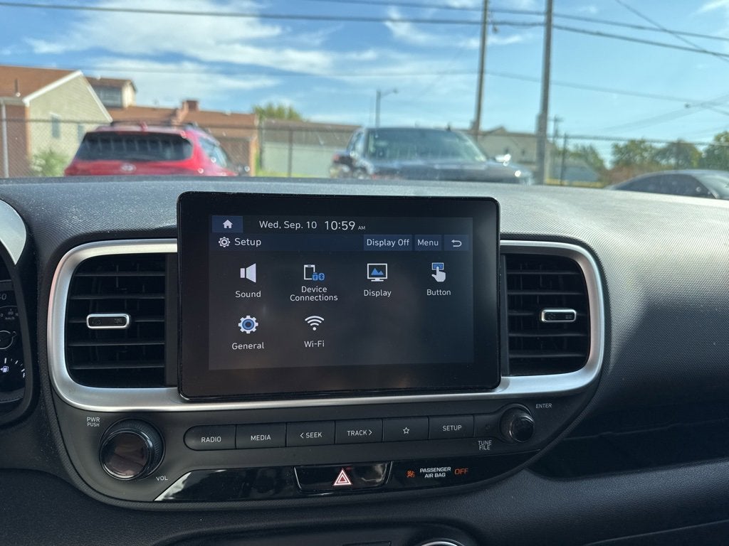 2022 Hyundai Venue SE