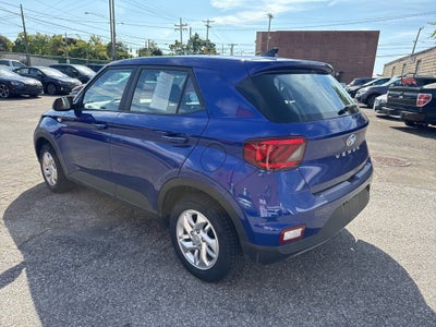 2022 Hyundai Venue SE