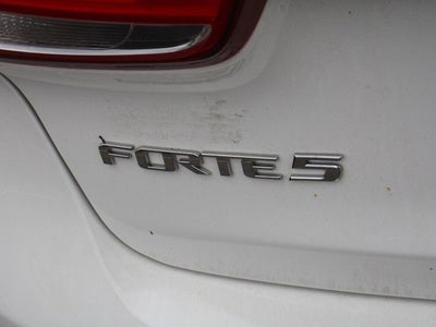 2017 Kia Forte5 LX