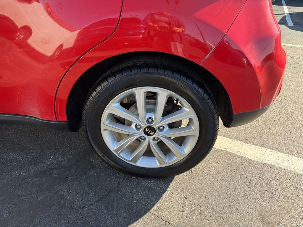 2017 Kia Soul +