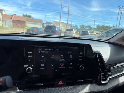 2023 Kia Sportage Hybrid LX