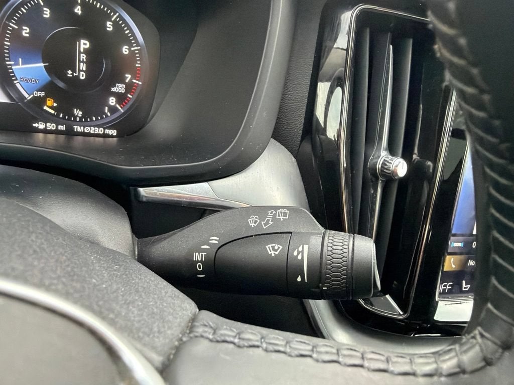 2019 Volvo XC60 Momentum