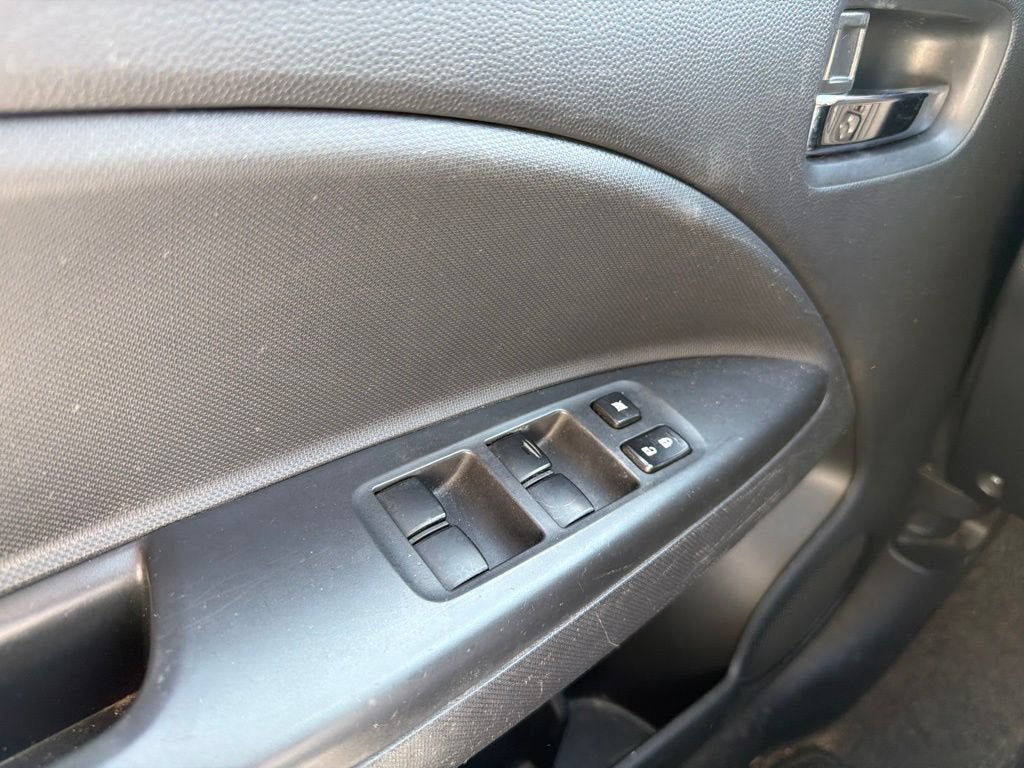 2014 Mitsubishi Mirage ES