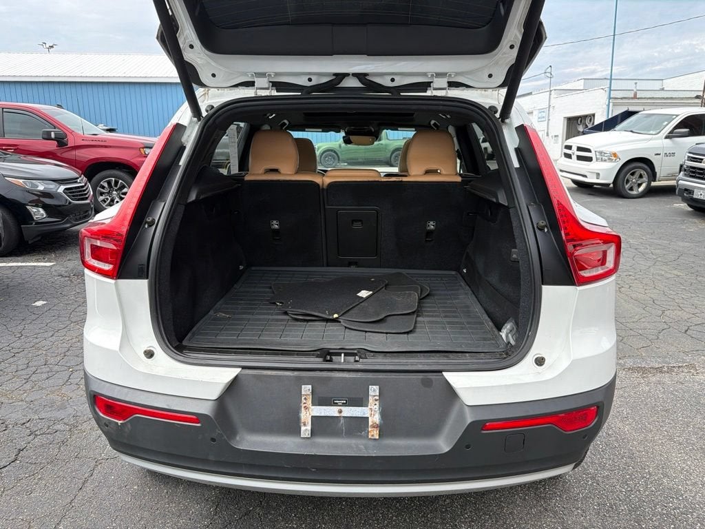 2019 Volvo XC40 Momentum