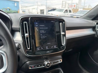 2019 Volvo XC40 Momentum