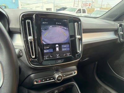 2019 Volvo XC40 Momentum