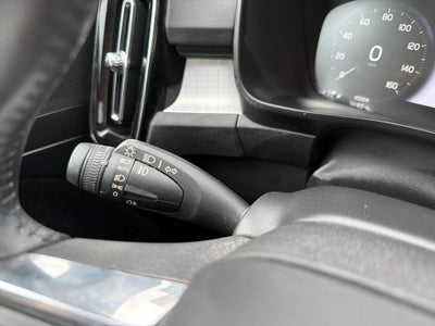 2019 Volvo XC40 Momentum