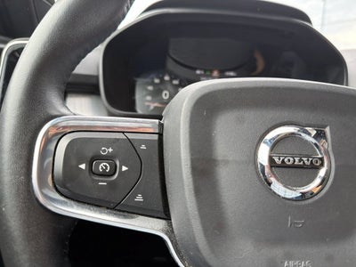 2019 Volvo XC40 Momentum