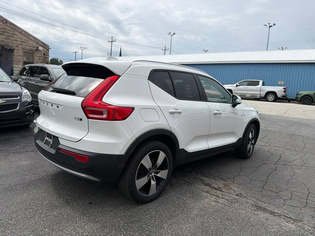 2019 Volvo XC40 Momentum